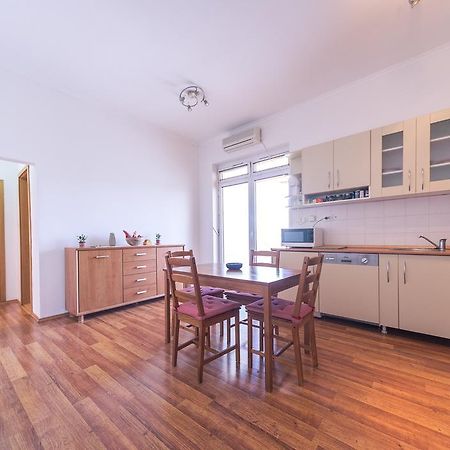 Apartment Kruna Center ポドゴリツァ エクステリア 写真