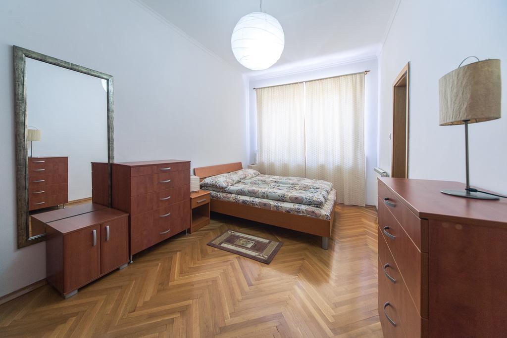 Apartment Kruna Center ポドゴリツァ エクステリア 写真