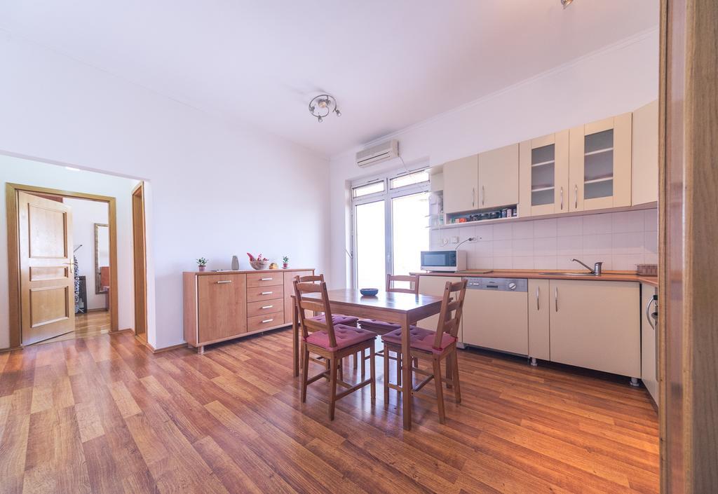 Apartment Kruna Center ポドゴリツァ エクステリア 写真