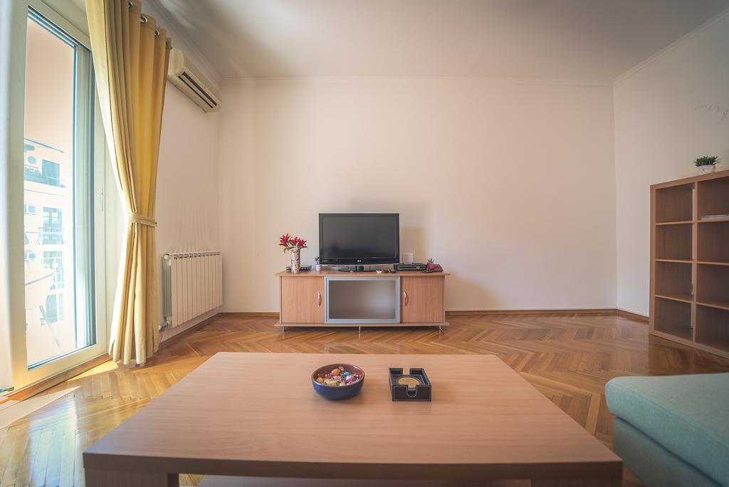 Apartment Kruna Center ポドゴリツァ エクステリア 写真